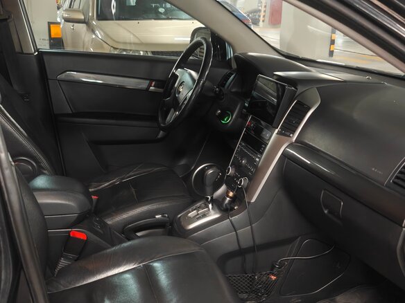 2011 Chevrolet Captiva I, чёрный, 750000 рублей - вид 9