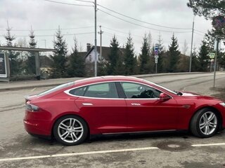 2014 Tesla Model S P85 I, красный, 2000000 рублей, вид 2