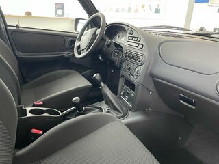 2026 Lada (ВАЗ) Niva Travel I Рестайлинг, чёрный, 1419000 рублей, вид 3
