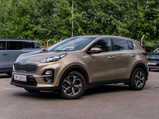 2020 Kia Sportage IV Рестайлинг, коричневый, 2062000 рублей, вид 1