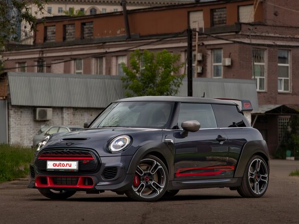 2020 Mini Hatch JCW John Cooper Works GP III (F55/F56) Рестайлинг, серый, 5600000 рублей - вид 2