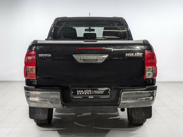 2017 Toyota Hilux VIII, чёрный, 3575000 рублей - вид 4