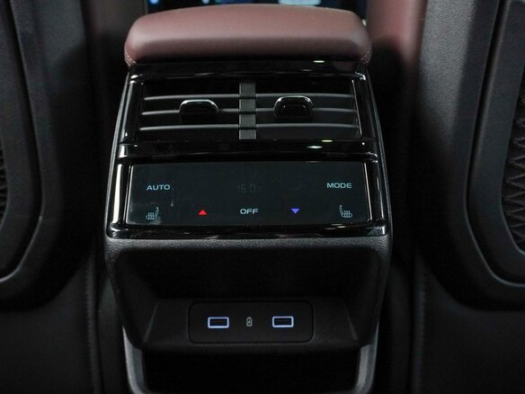 2023 Geely Monjaro I, серебристый - вид 13