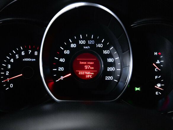2015 Kia Rio III Рестайлинг, белый, 880000 рублей - вид 14
