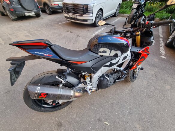 2024 Aprilia Tuono V4, красный, 1930000 рублей - вид 4