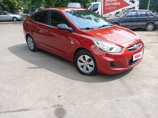 2014 Hyundai Solaris I, красный, 775000 рублей, вид 2