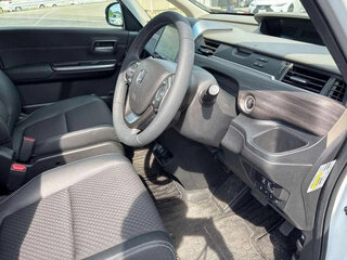 2022 Honda Freed II Рестайлинг, белый, 1480000 рублей, вид 5