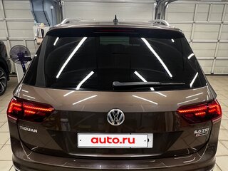 2018 Volkswagen Tiguan II, коричневый, 2359000 рублей, вид 3