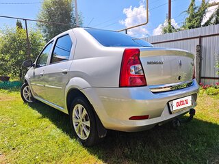2012 Renault Logan I Рестайлинг, серый, 630000 рублей, вид 4