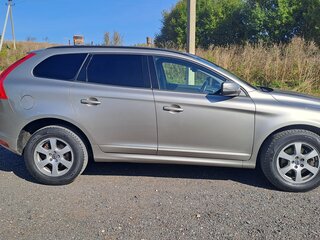 2015 Volvo XC60 I Рестайлинг, серебристый, 1528970 рублей, вид 3