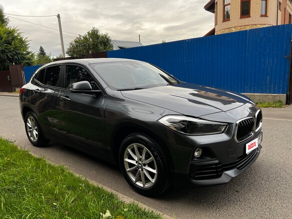 2020 BMW X2 xDrive18d I (F39), серый - вид 12