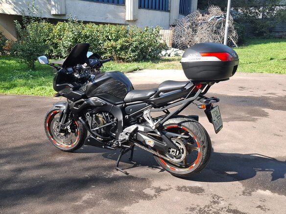 2009 Yamaha FZ1, чёрный, 550000 рублей - вид 3