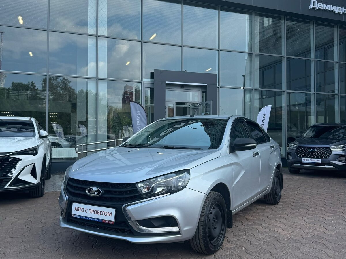 Открыть фотографии: Lada (ВАЗ) Vesta I
