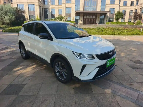 2025 Geely Binyue I Рестайлинг 2, белый, 1580000 рублей - вид 2