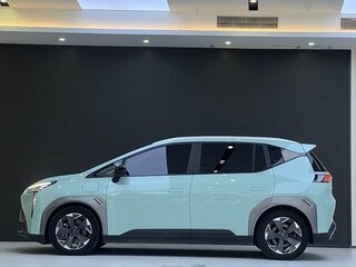 2022 Aion Y Plus 64 kWh, голубой, 2100000 рублей, вид 2