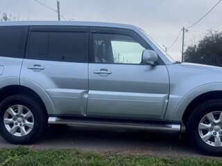 2014 Mitsubishi Pajero IV Рестайлинг 2, серебристый, 2900000 рублей, вид 3