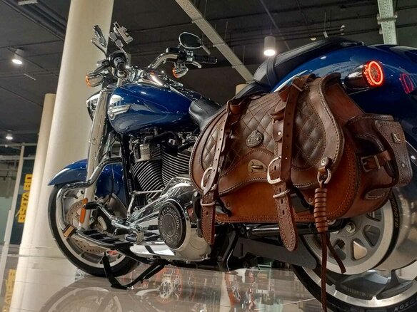 2022 Harley-Davidson Fat Boy, синий, 2250000 рублей - вид 9