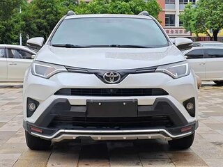 2019 Toyota RAV4 IV (XA40) Рестайлинг, белый, 1910000 рублей, вид 2
