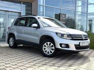 2014 Volkswagen Tiguan I Рестайлинг, серебристый, 1400000 рублей, вид 1