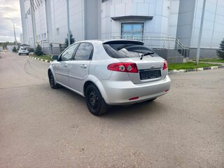 2009 Chevrolet Lacetti I, серебристый, 239000 рублей, вид 4