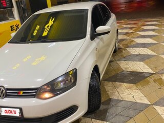 2013 Volkswagen Polo V, белый, 625000 рублей, вид 4