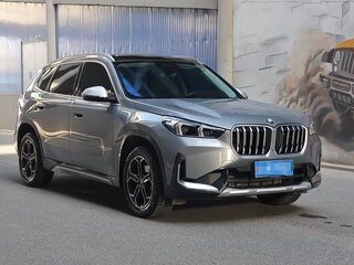 2022 BMW X1 18i sDrive III (U11/U12), серебристый, 3190000 рублей, вид 3