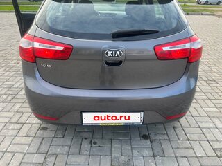 2013 Kia Rio III, серый, 650000 рублей, вид 5