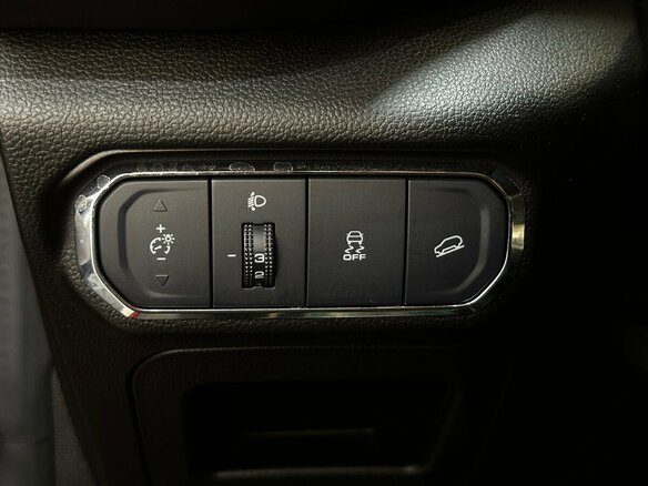 2021 Haval Jolion I, красный, 1440000 рублей - вид 8