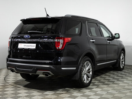 2018 Ford Explorer V Рестайлинг 2, чёрный, 2589900 рублей, вид 5