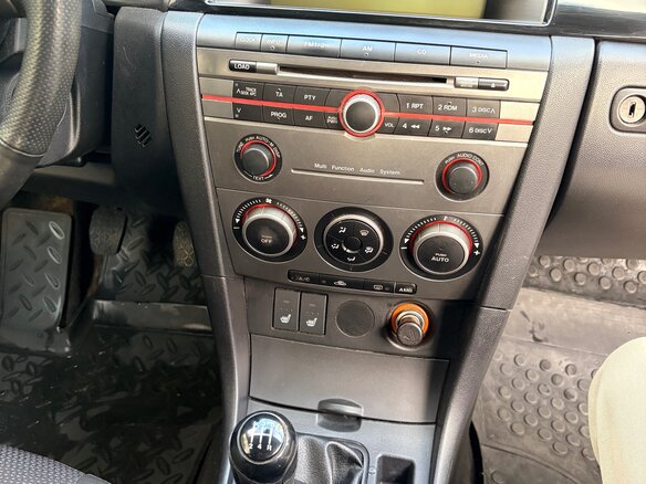 2007 Mazda 3 I (BK) Рестайлинг, красный, 600000 рублей - вид 15