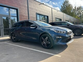 2020 Kia Ceed III, синий, 1900000 рублей, вид 3