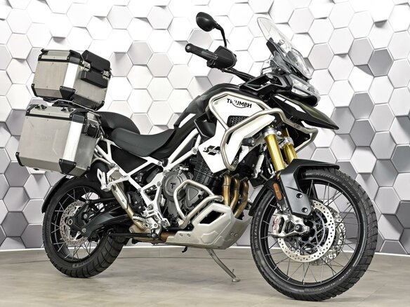 2023 Triumph Tiger 1200, зелёный, 1569000 рублей