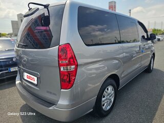 2017 Hyundai Grand Starex I Рестайлинг, серебристый, 1840000 рублей, вид 4