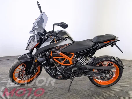 2022 KTM 390 Duke, чёрный, 550000 рублей, вид 4