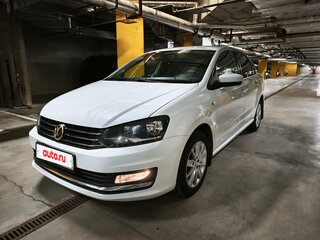 2017 Volkswagen Polo V Рестайлинг, белый, 1130000 рублей, вид 1