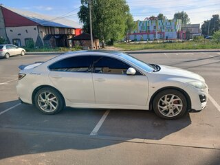 2010 Mazda 6 II (GH) Рестайлинг, белый, 700000 рублей, вид 4