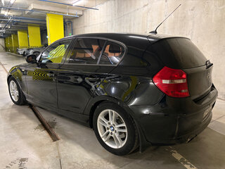 2011 BMW 1 серии 118i I (E81/E82/E87/E88) Рестайлинг, чёрный, 770000 рублей, вид 5