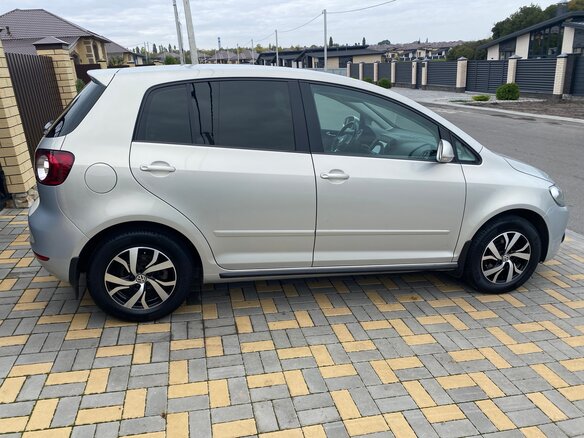 2013 Volkswagen Golf Plus II, серебристый, 835000 рублей - вид 10