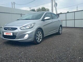 2012 Hyundai Solaris I, серебристый, 760000 рублей, вид 2