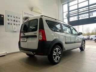 2026 Lada (ВАЗ) Largus Cross I Рестайлинг, белый, 1977030 рублей, вид 3