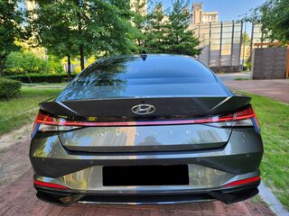 2022 Hyundai Avante VII, чёрный, 1629000 рублей, вид 2