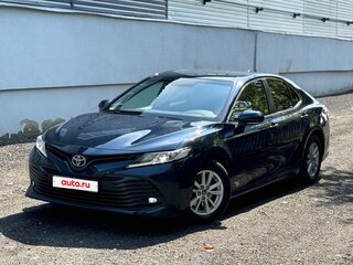 2019 Toyota Camry VIII (XV70), синий, 1900000 рублей, вид 1