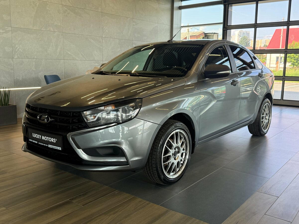 Открыть фотографии: Lada (ВАЗ) Vesta I