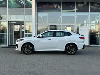 2024 BMW X2 xDrive25i II (U10), белый, 6197000 рублей, вид 2