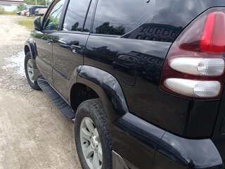 2007 Toyota Land Cruiser Prado 5-speed 120 Series Рестайлинг, чёрный, 3300000 рублей, вид 3