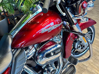 2016 Harley-Davidson Street Glide Special, пурпурный, 1790000 рублей, вид 3