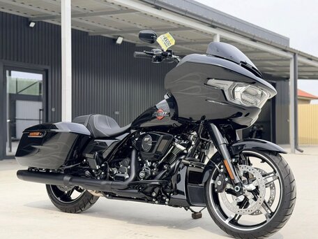 2025 Harley-Davidson Road Glide, чёрный, 3490000 рублей, вид 1