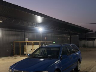2000 Volvo V40 I Рестайлинг, синий, 215000 рублей, вид 1