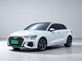 2022 Audi A3 Sportback 35 TFSI IV (8Y), серебристый, 1630000 рублей, вид 1