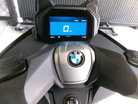 2024 BMW C 400 GT, чёрный, 799000 рублей, вид 5
